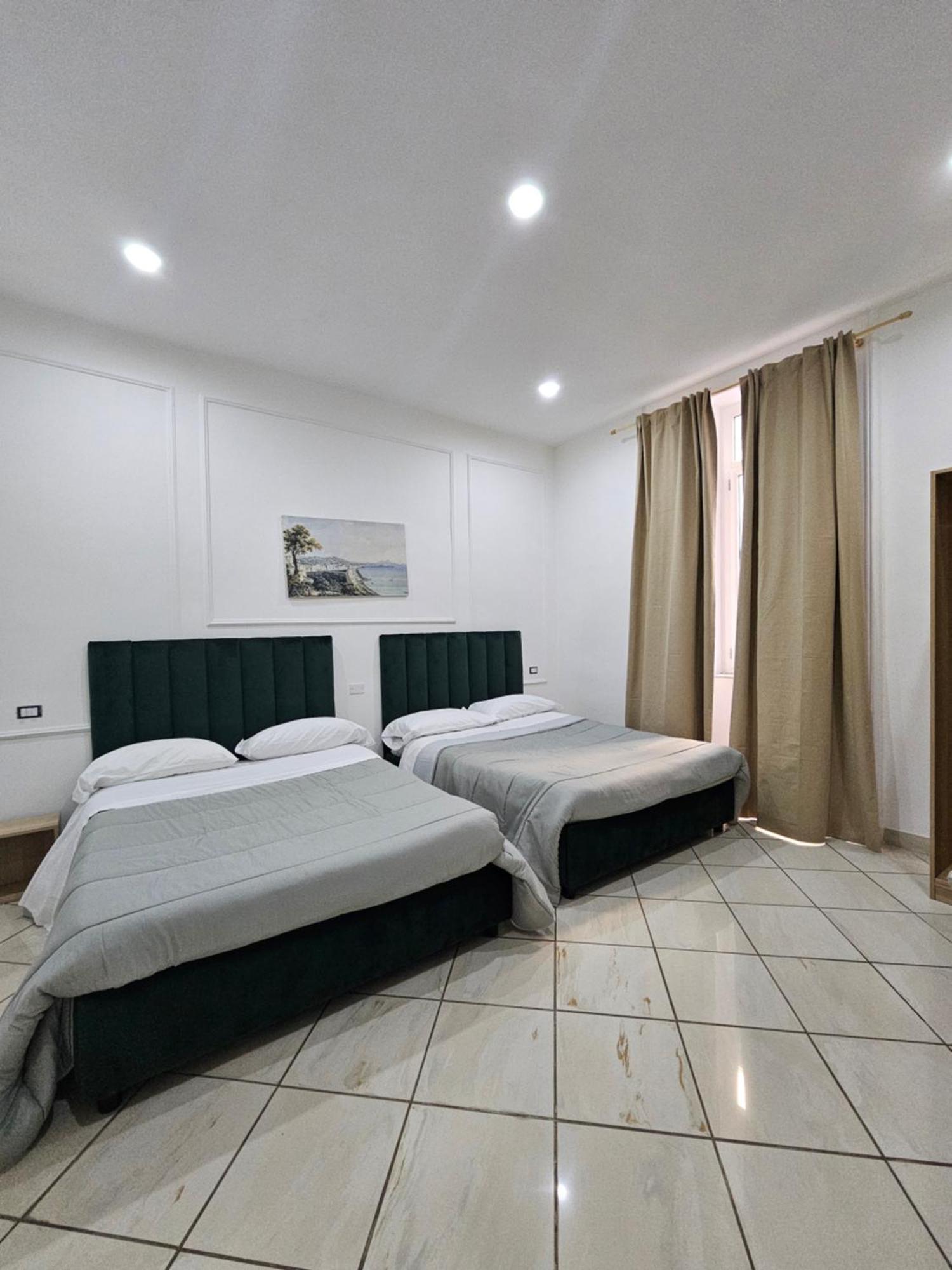 B&B Napoli Centrale Room&Jacuzzi Exterior foto