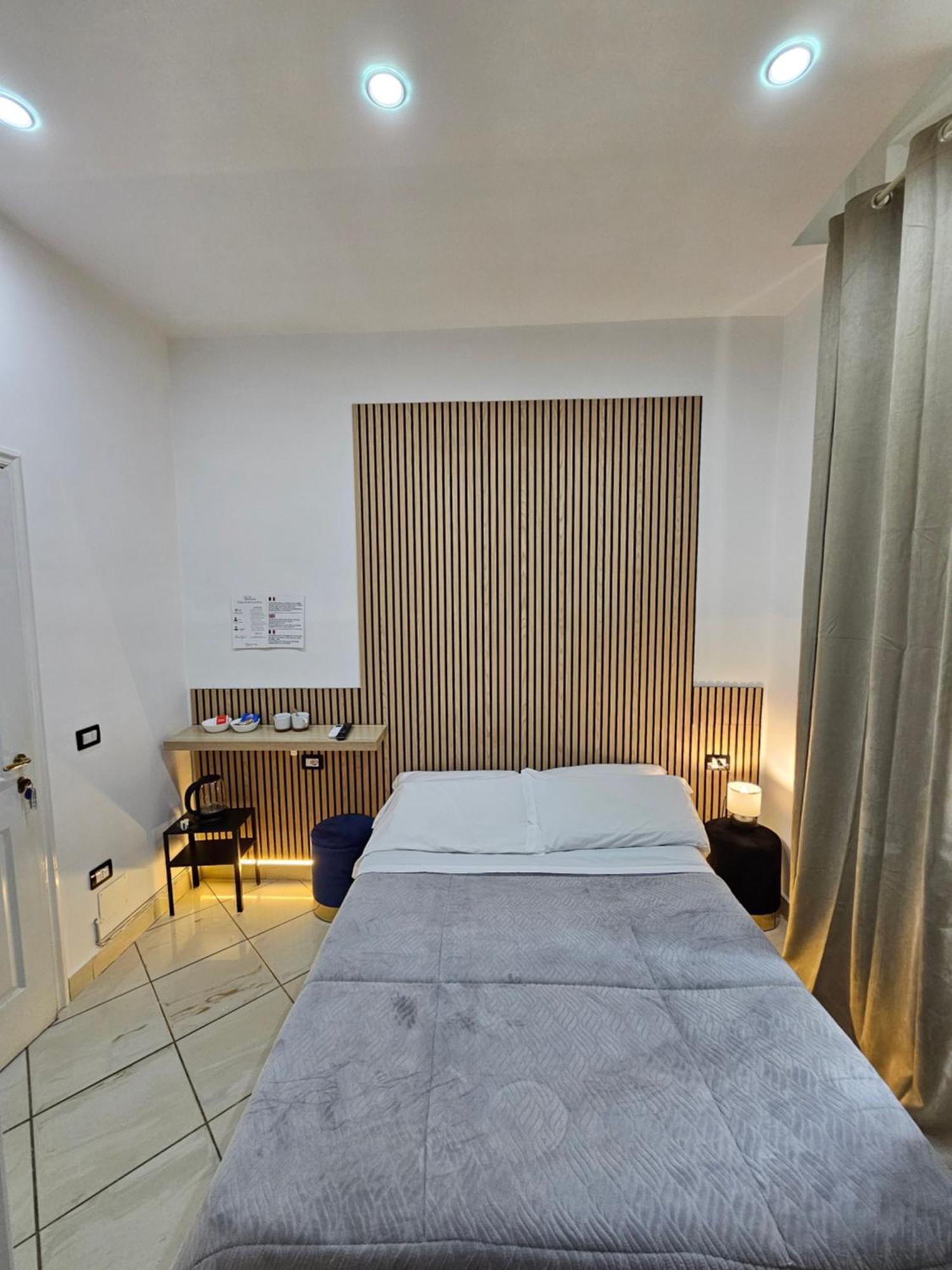 B&B Napoli Centrale Room&Jacuzzi Exterior foto